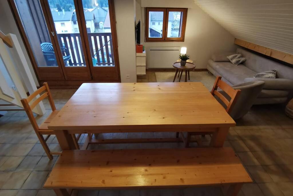 Ravissant Appart Proche Suisse Et Pistes De Ski Familiales Apartment Les Fourgs ภายนอก รูปภาพ